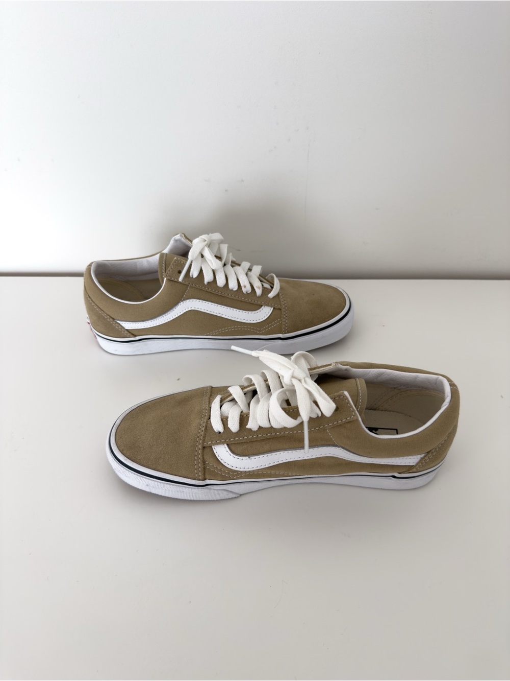 Vans Old Skool Low-Top Sneakers - Picture 4 of 7